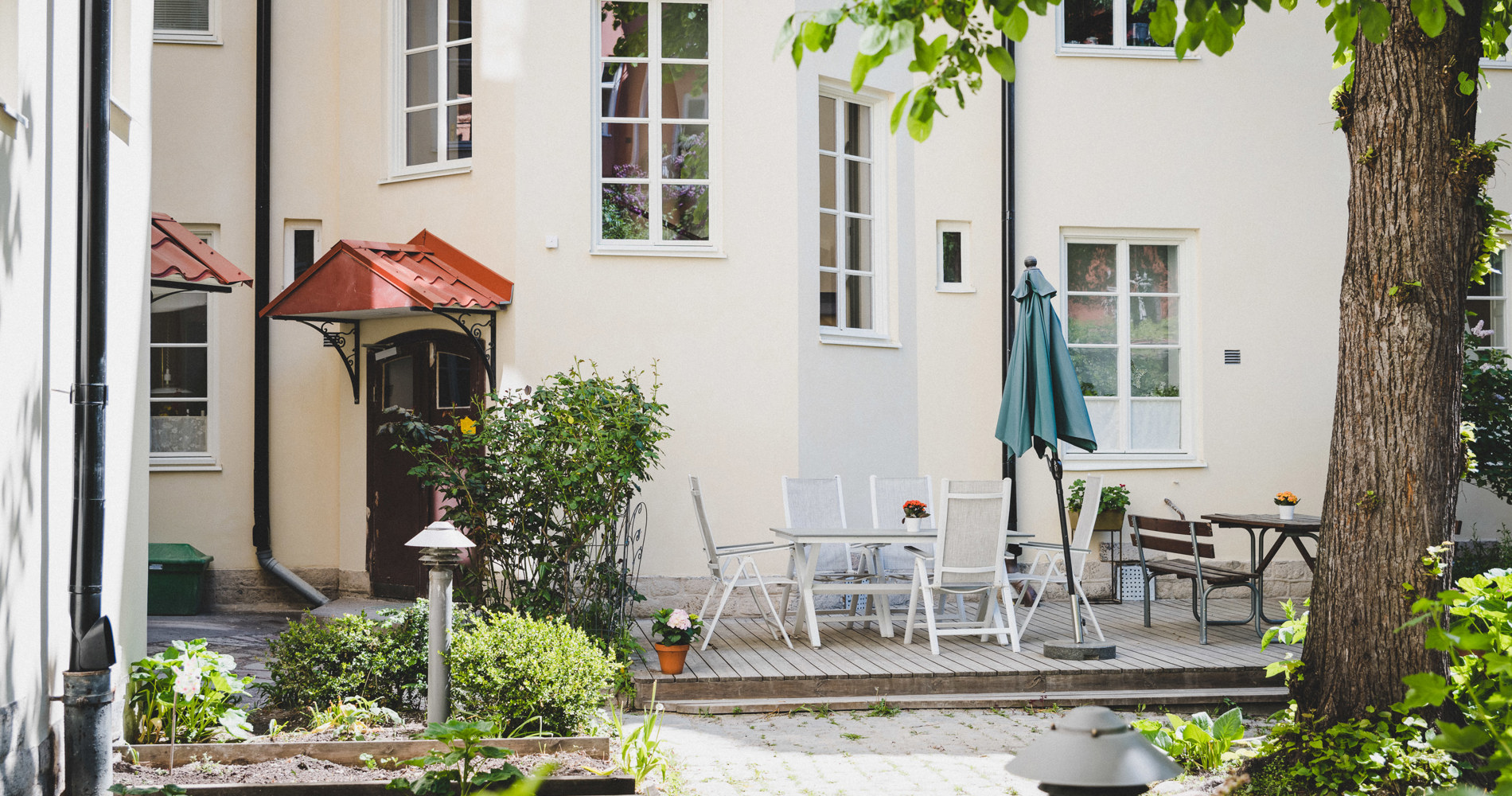 Grev Turegatan 65 / Östermalmsgatan 64